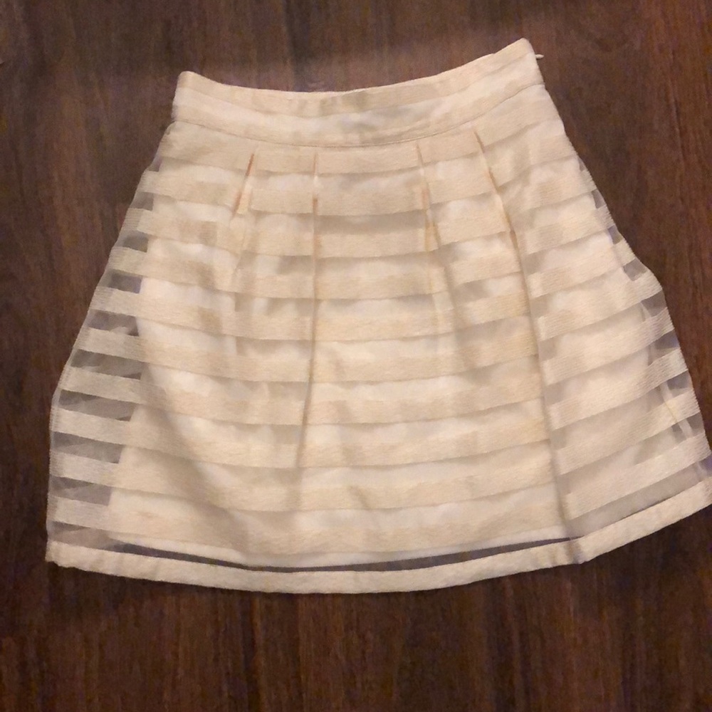 Ann Taylor cream textured skirt